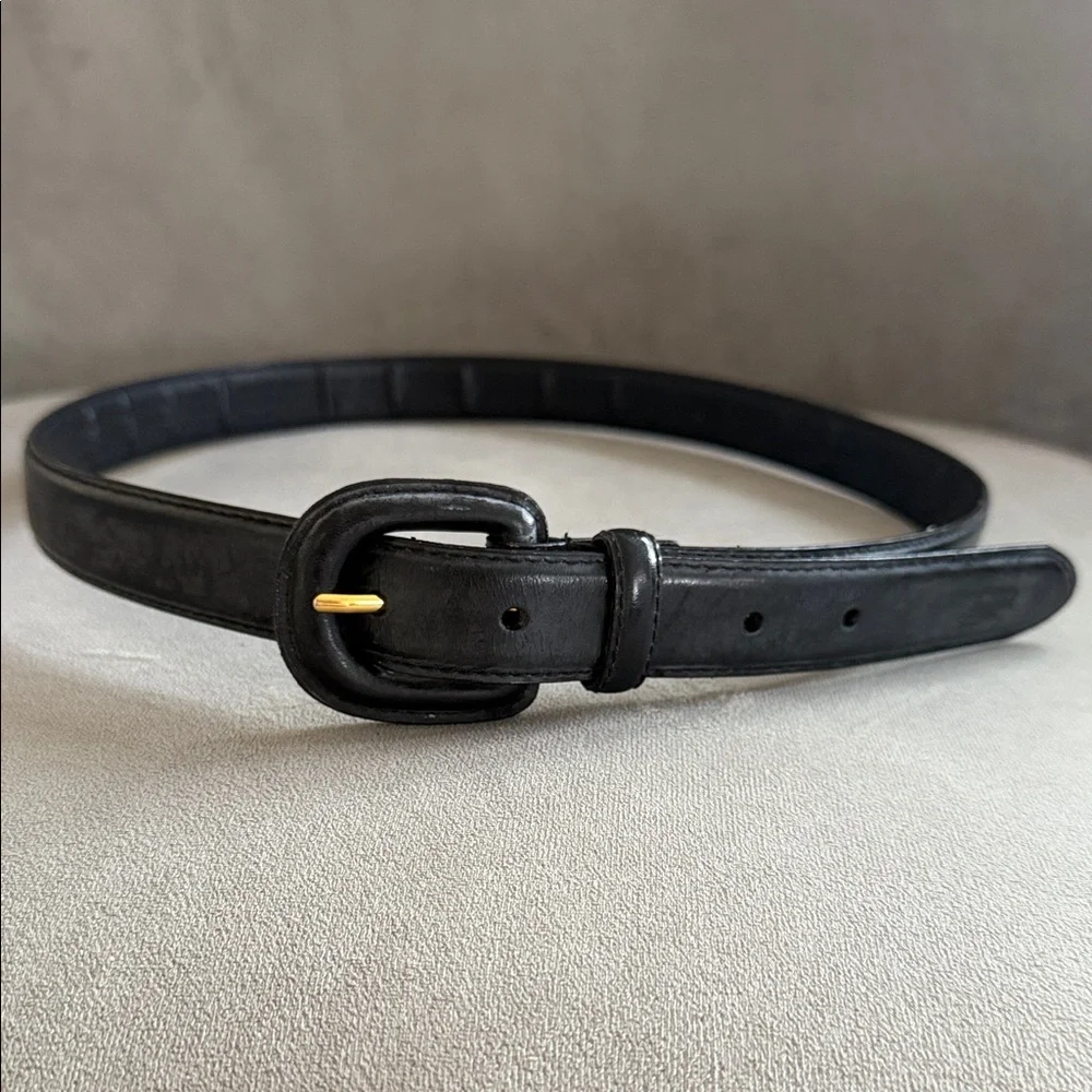 Elegant Black Belt with Gold Accent